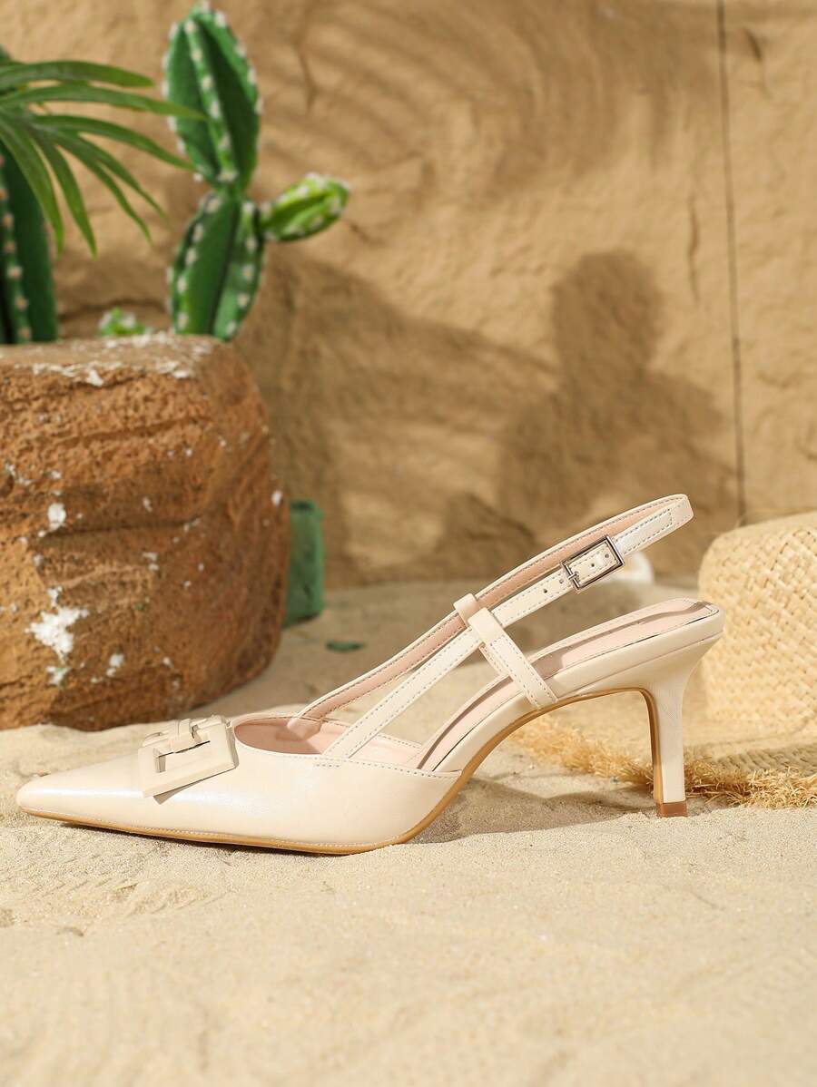 Sapato de Salto Fino Helena Bico Fino 50%OFF