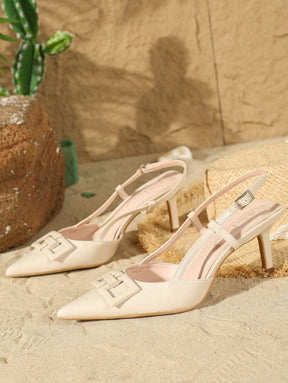 Sapato de Salto Fino Helena Bico Fino 50%OFF