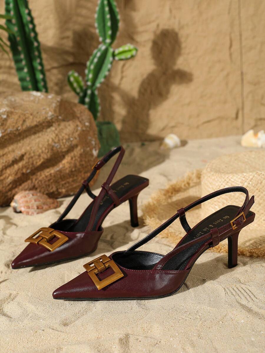 Sapato de Salto Fino Helena Bico Fino 50%OFF