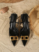 Sapato de Salto Fino Helena Bico Fino 50%OFF