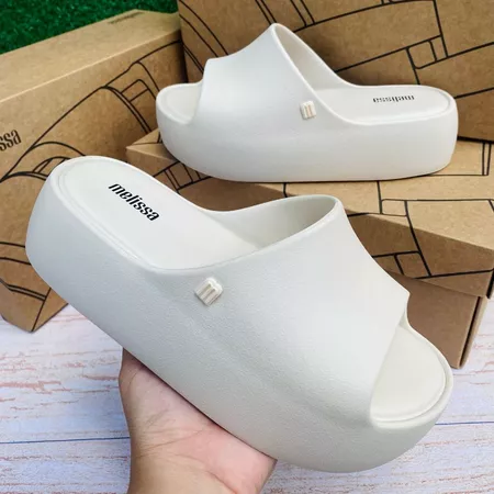 Combo Melissa Sandália Free Platform Thong e Bolsa Dulce Bag 35850
